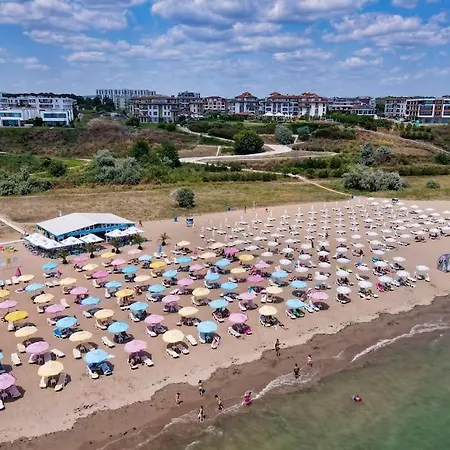 Happiness Included, Sarafovo Апартамент